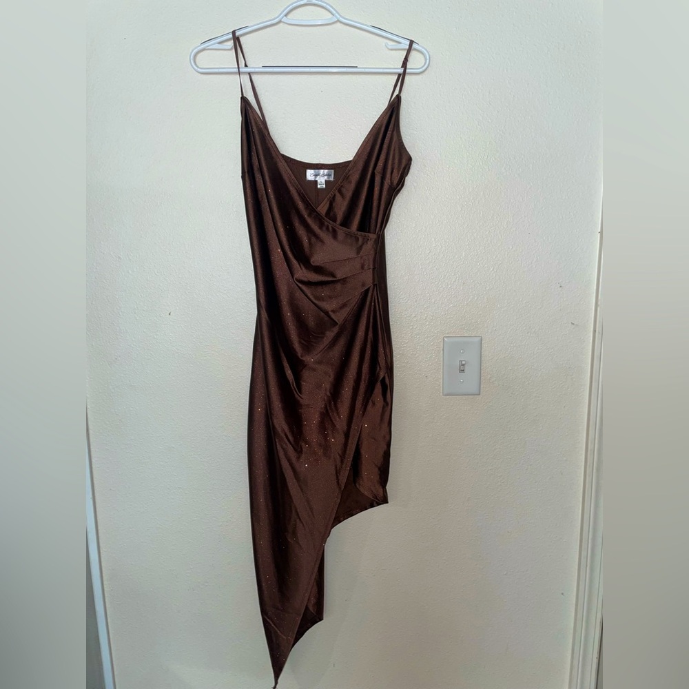 brown sparkly dress!! perfect for homecoming, wedding and a party!